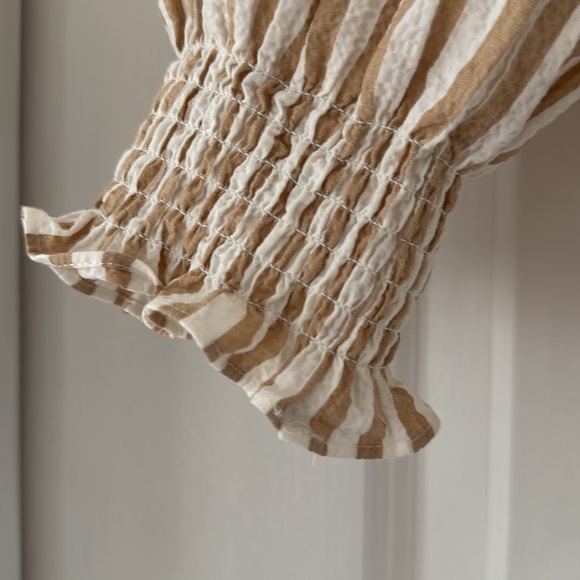 VERONICA BEARD
Calisto ruffled striped cotton-blend seersucker shirt. Size XS - Picture 2 of 3